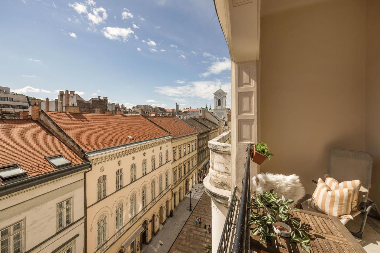 Skyline Serenity Retreat @Vaci Most Famous Street Budapest Ngoại thất bức ảnh