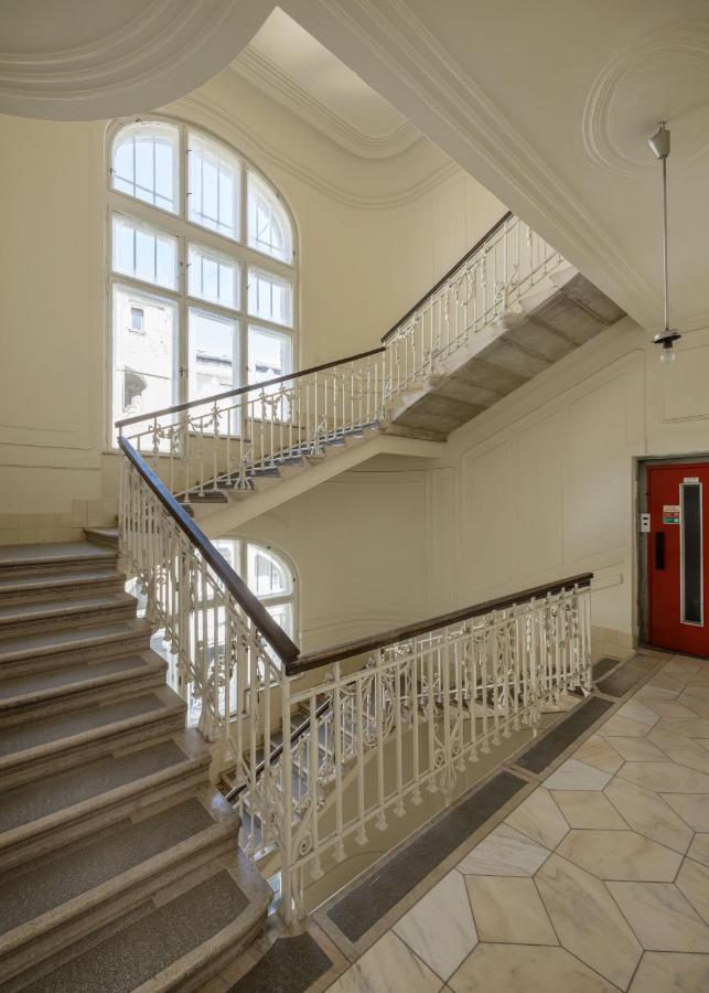 Skyline Serenity Retreat @Vaci Most Famous Street Budapest Ngoại thất bức ảnh