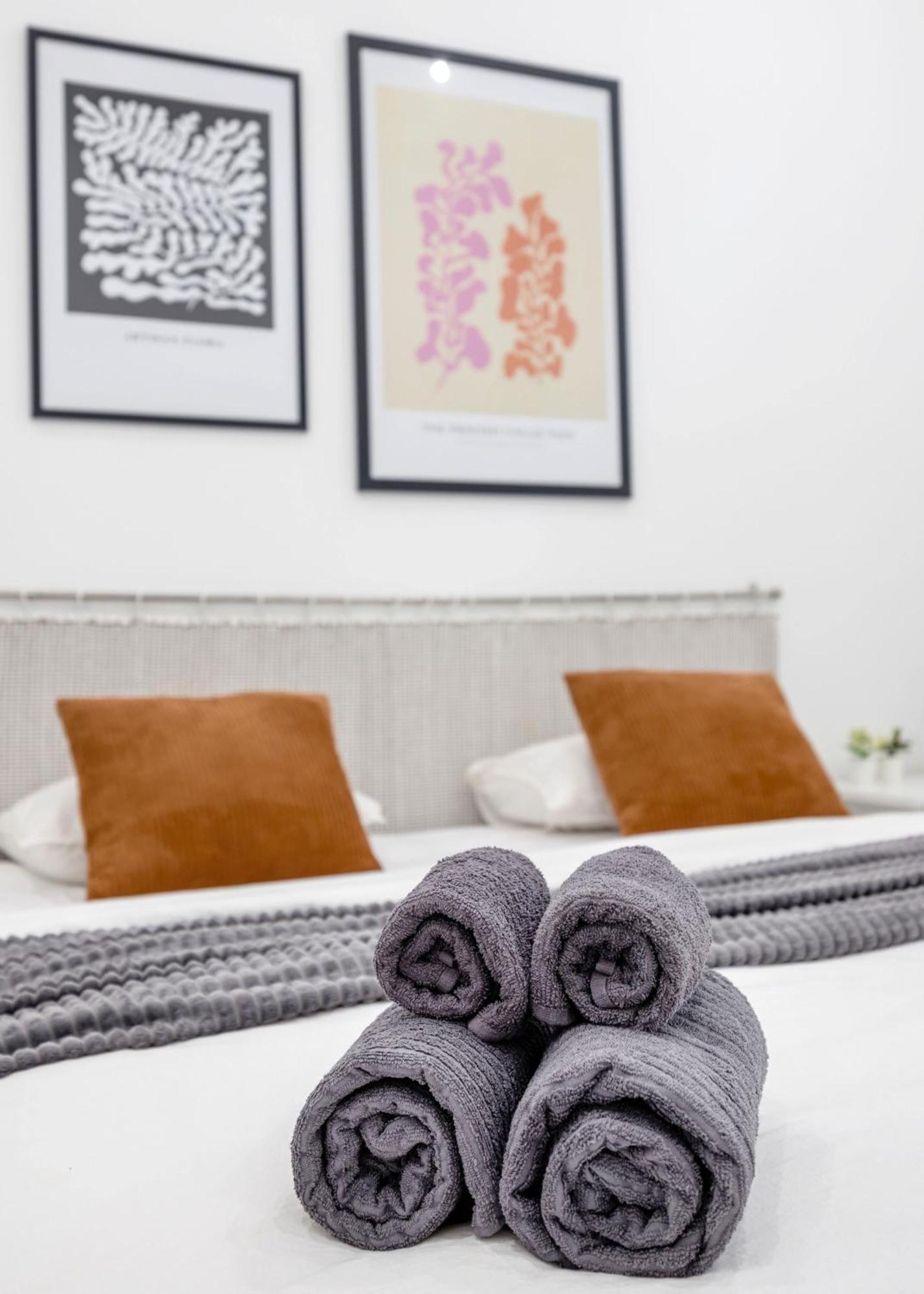Skyline Serenity Retreat @Vaci Most Famous Street Budapest Ngoại thất bức ảnh